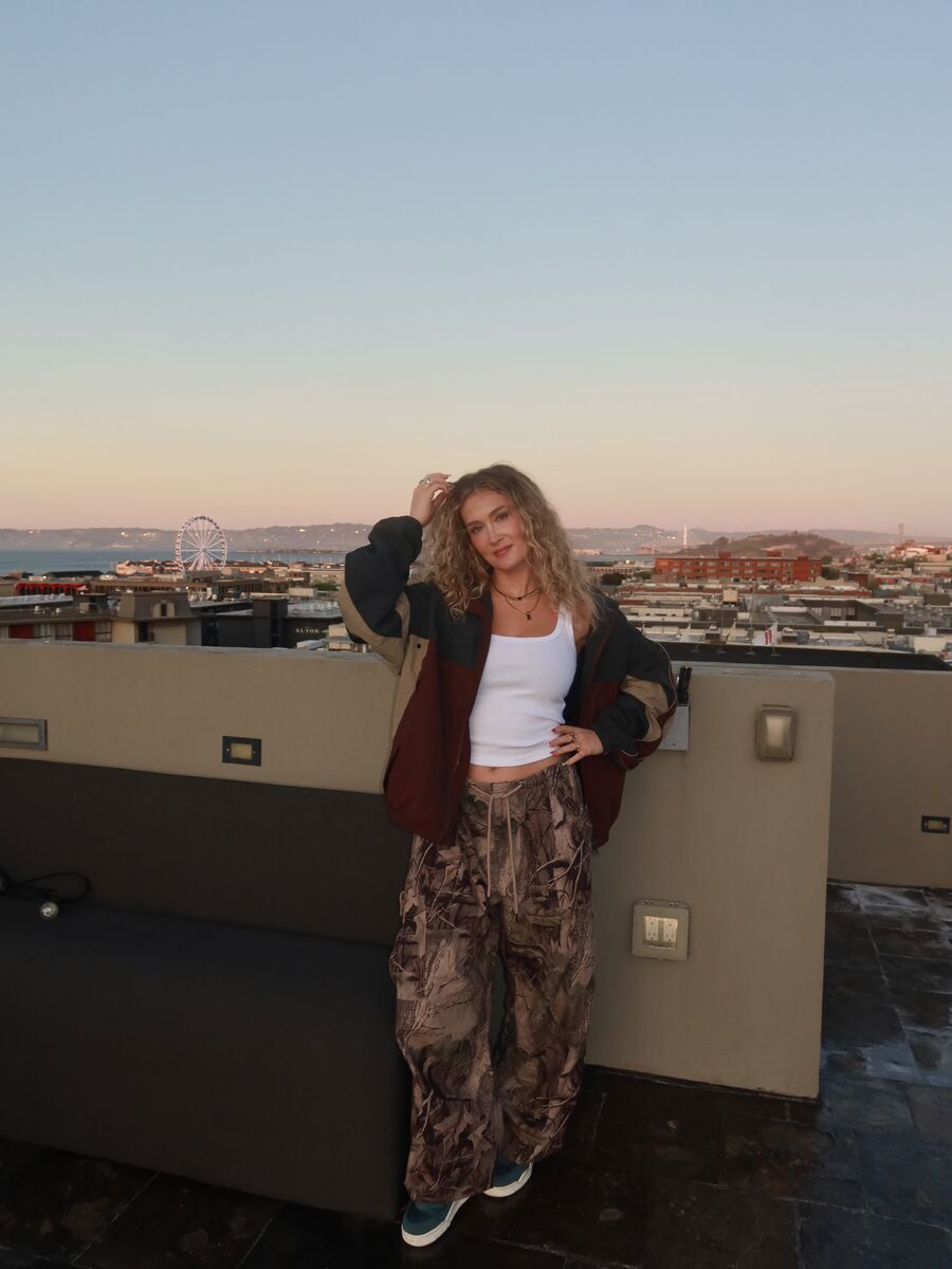 Mariah, photo 11 of 32